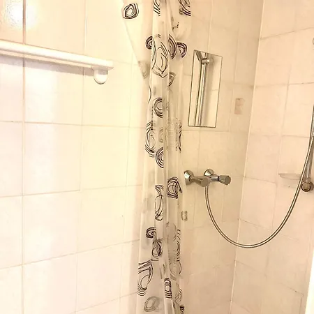 Jasmin A * Κέμνιτς