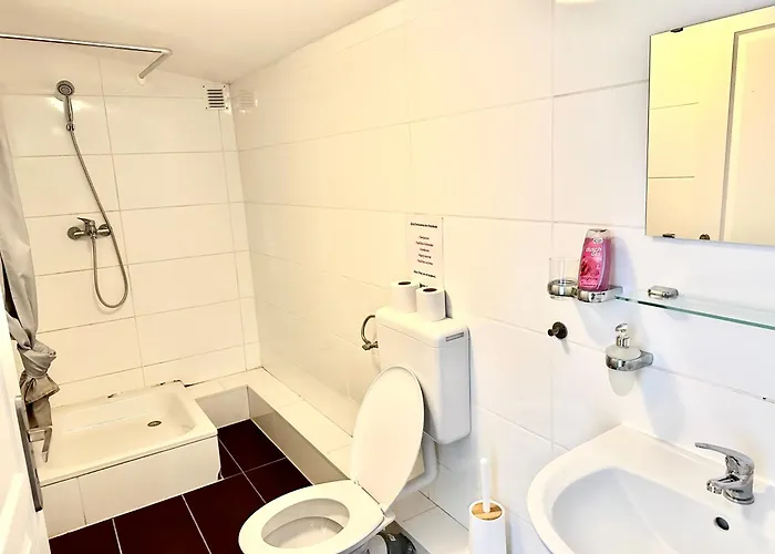 Jasmin A Хостел Хемниц