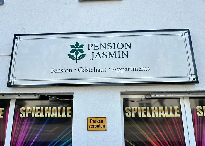 Jasmin A Hostel